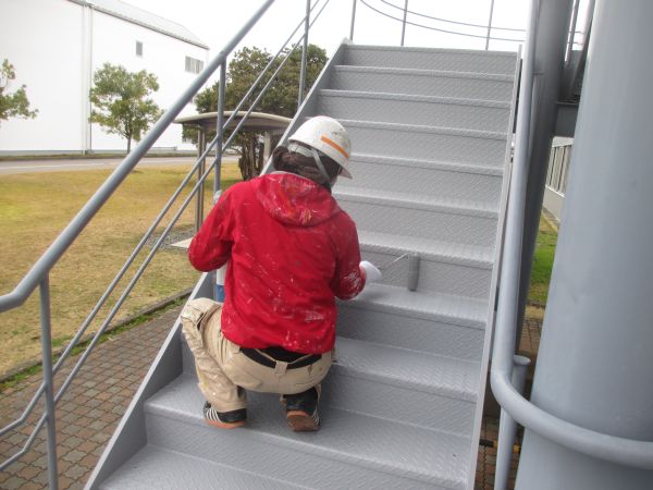 岐阜県美濃市某工場　外階段　塗装工事