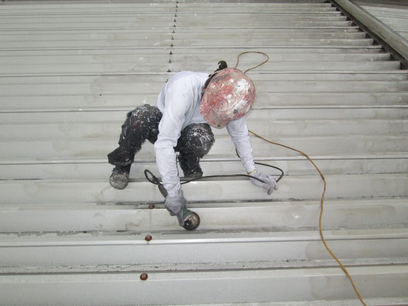 関市　某店舗屋根遮熱塗装工事
