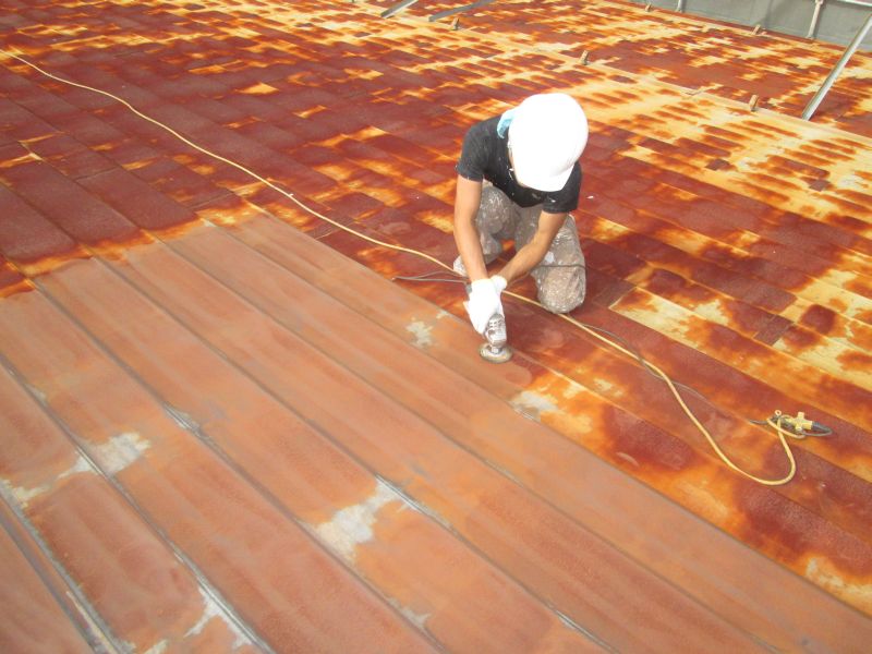 岐阜県内　某小学校体育館屋根塗装工事