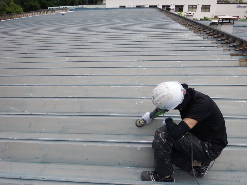 岐阜県関市某企業　工場屋根塗装工事