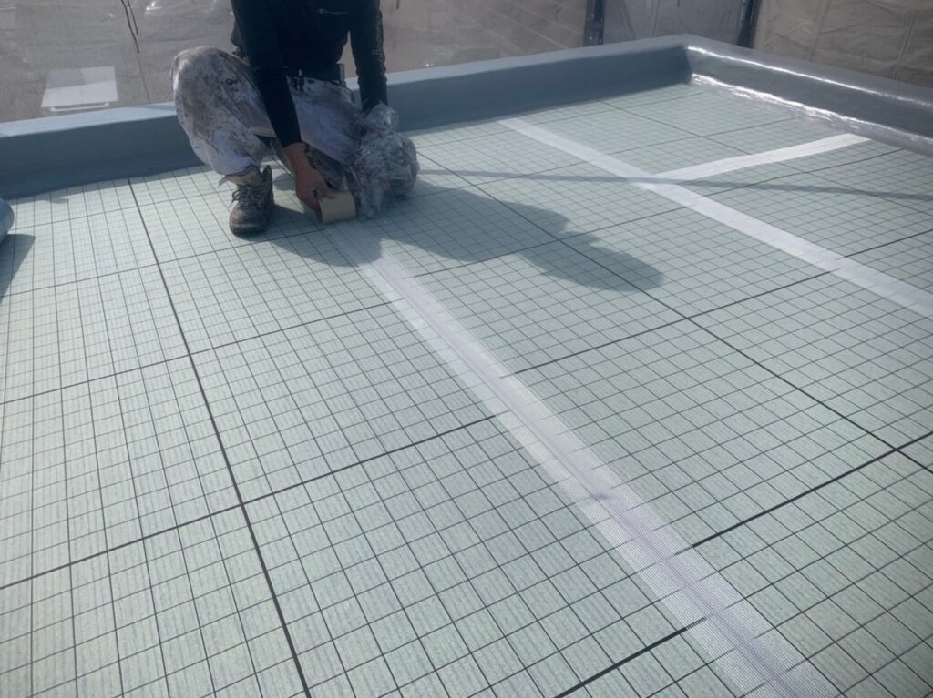 屋上防水（ウレタン塗膜防水通気緩衝工法、密着工法）