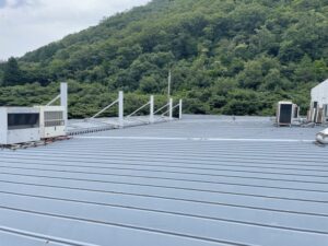 岐阜県可児市　工場様屋根　遮熱防水塗装工事