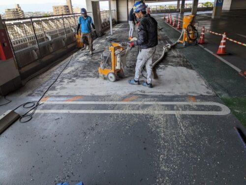 岐阜県岐阜市　商業施設駐車場雨漏り修繕防水工事