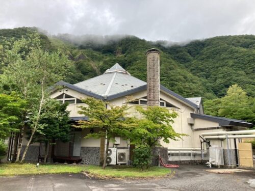 明宝温泉湯星館屋根塗装工事