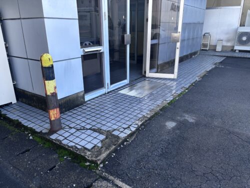 岐阜県各務原市　企業様玄関ポーチ修繕工事