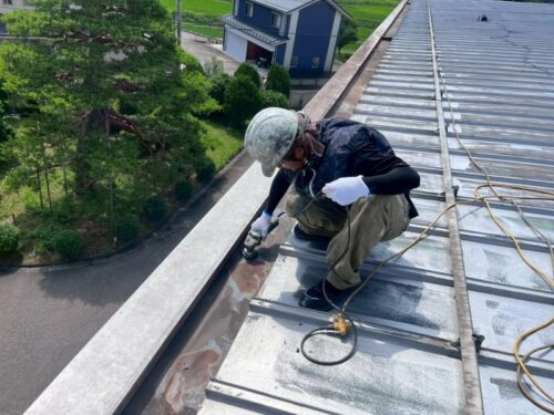 岐阜県郡上市　屋根塗装工事